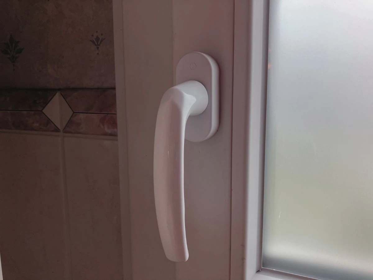 Pose fenêtre salle de bain à Gauchy 2